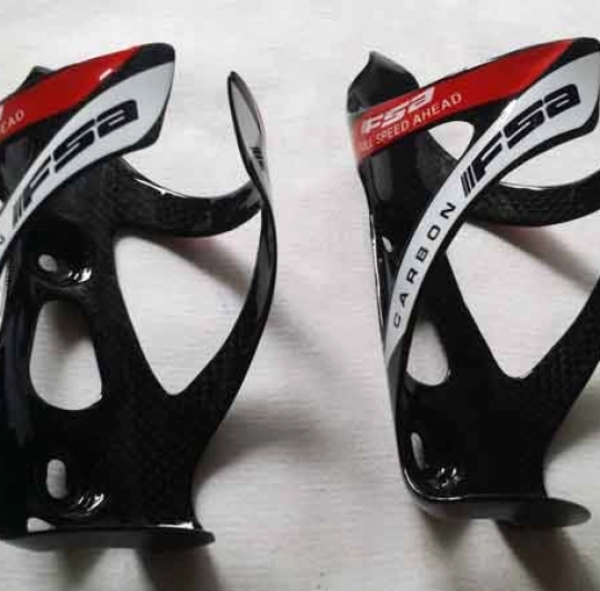                                      Gọng nước carbon siêu nhẹ fsa                                