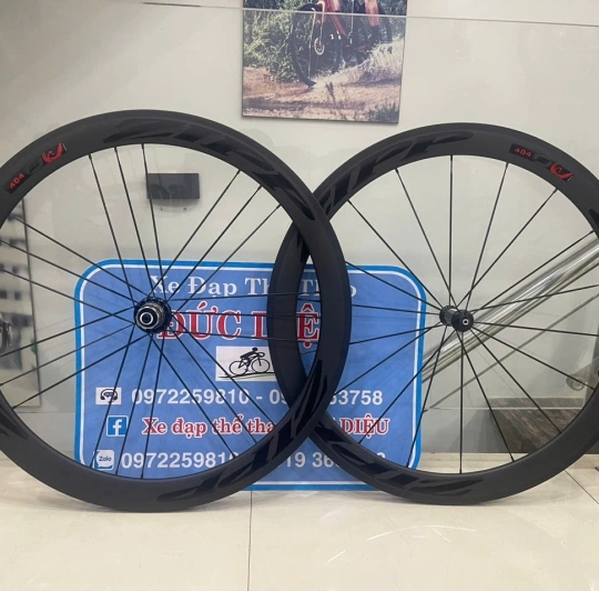                                      VÀNH CARBON ZIPP 404 PHANH MÁ                                 